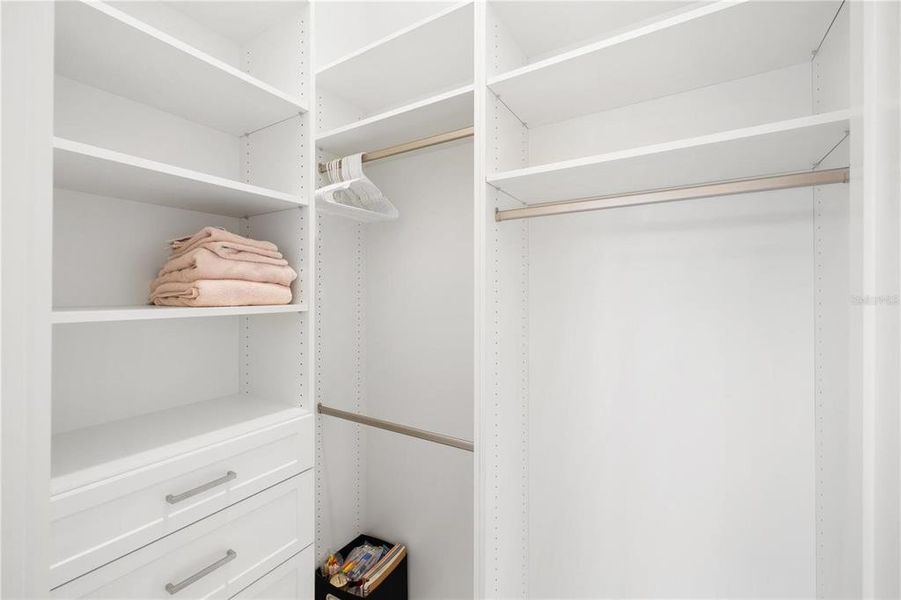 Close-up of interior finishes inside a home in , Sarasota (Image 20).