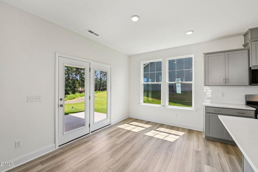 9-web-or-mls-Hay Fld Dr-S2706-009