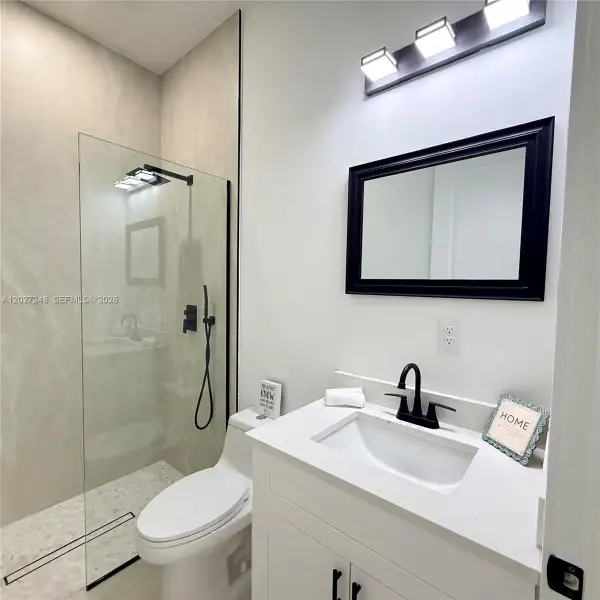 Furnished interior view inside a new home in , Lehigh Acres (Image 12).