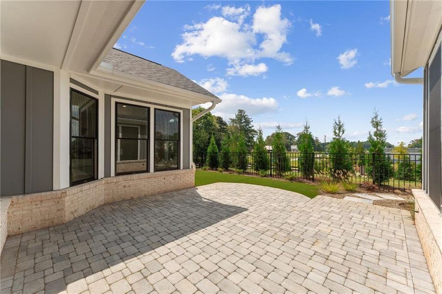 Image 23 of a home in The Courtyards of Franklin Goldmine.