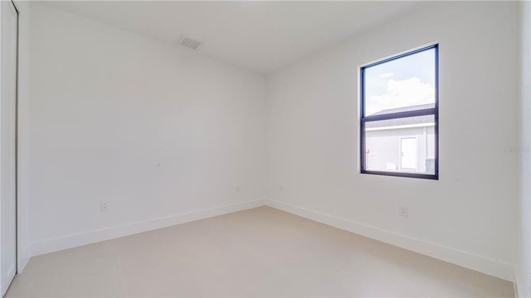 Spacious, unfurnished interior of a new home in , Lehigh Acres (Image 42).