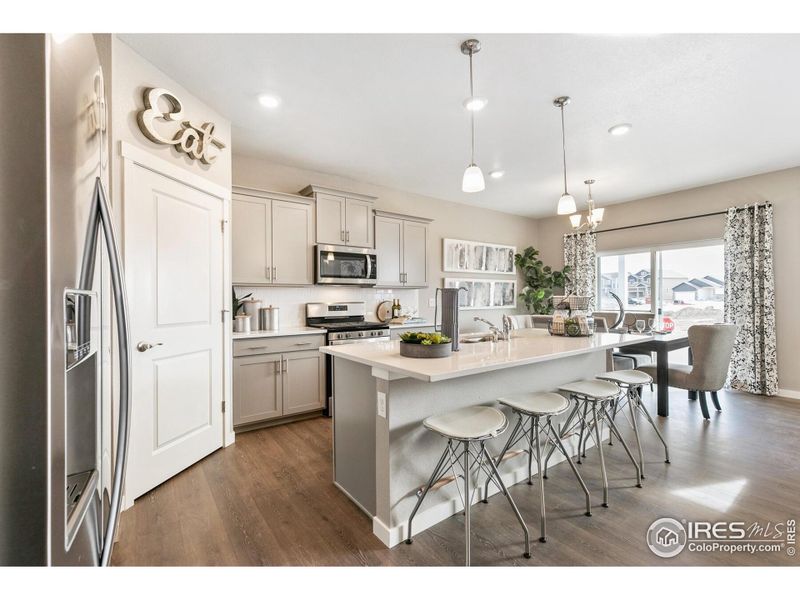 Furnished interior view inside a new home in Lakeside Canyon, Mead (Image 5). Furnished interior view inside a new home in Lakeside Canyon, Mead (Image 5).