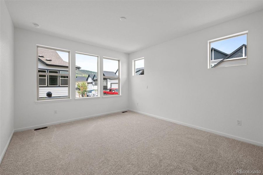 Spacious, unfurnished interior of a new home in Deer Creek, Littleton (Image 17).