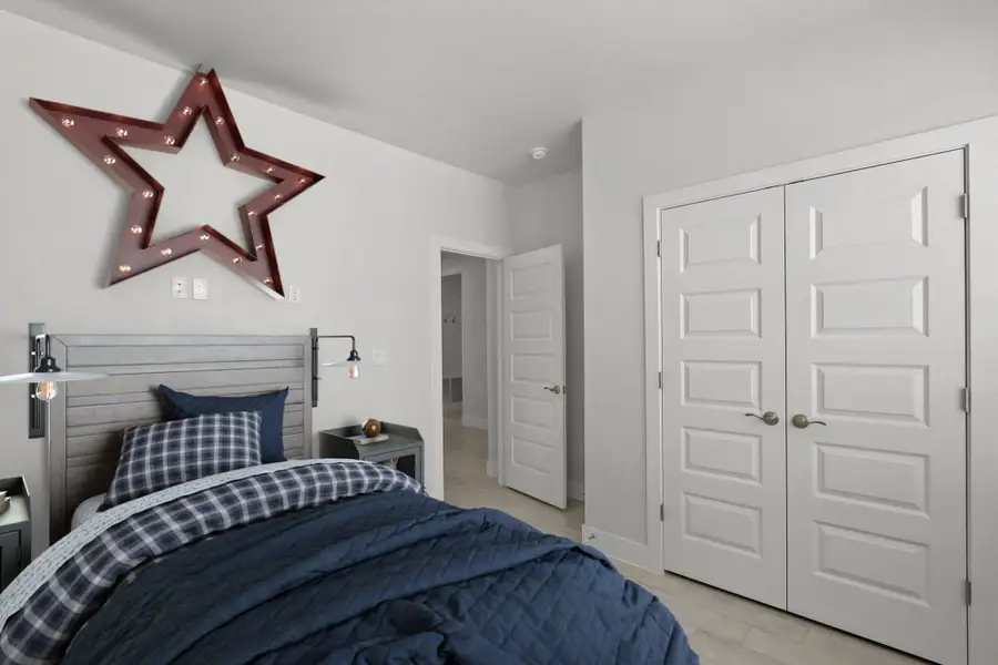 Furnished interior view inside a new home in Verdancia, Horizon City (Image 7).
