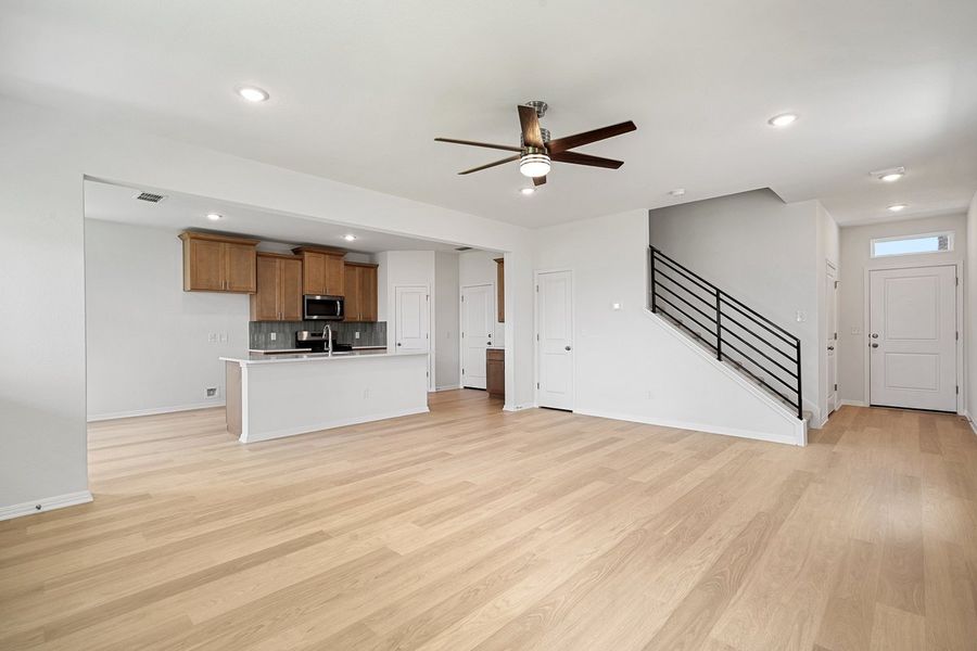 Furnished interior view inside a new home in Porter Country, Buda (Image 9).