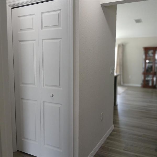Furnished interior view inside a new home in , Dunnellon (Image 32).