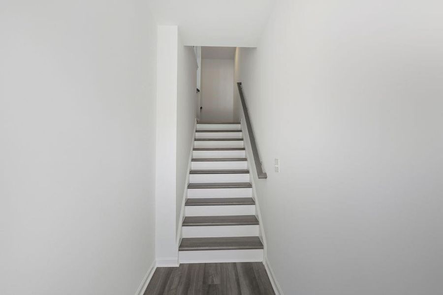 Spacious, unfurnished interior of a new home in Auburn Glen, Dacula (Image 24).