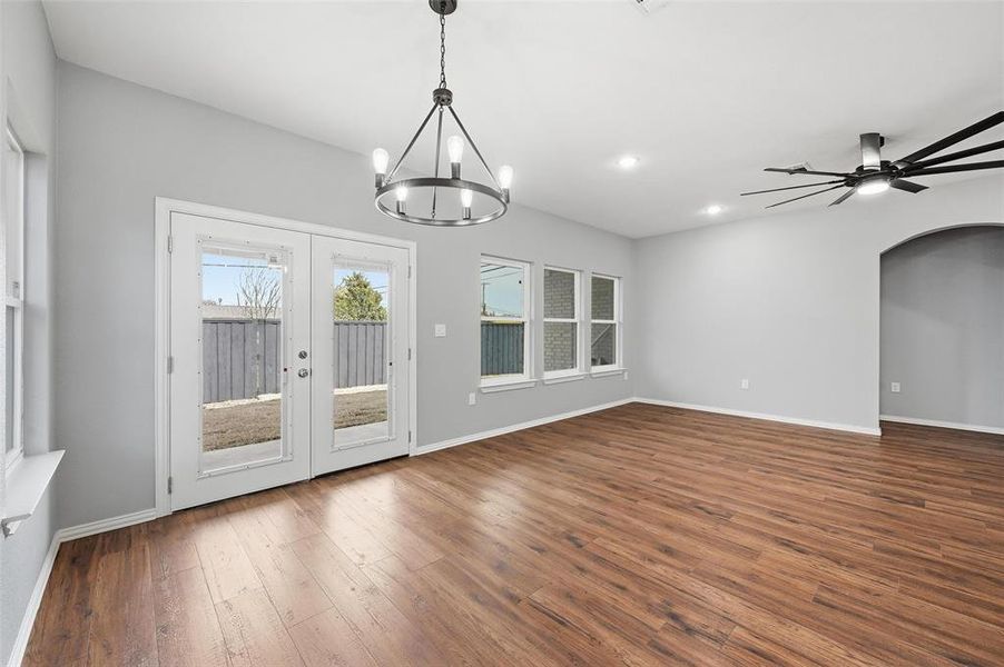 Spacious, unfurnished interior of a new home in , Farmers Branch (Image 25).