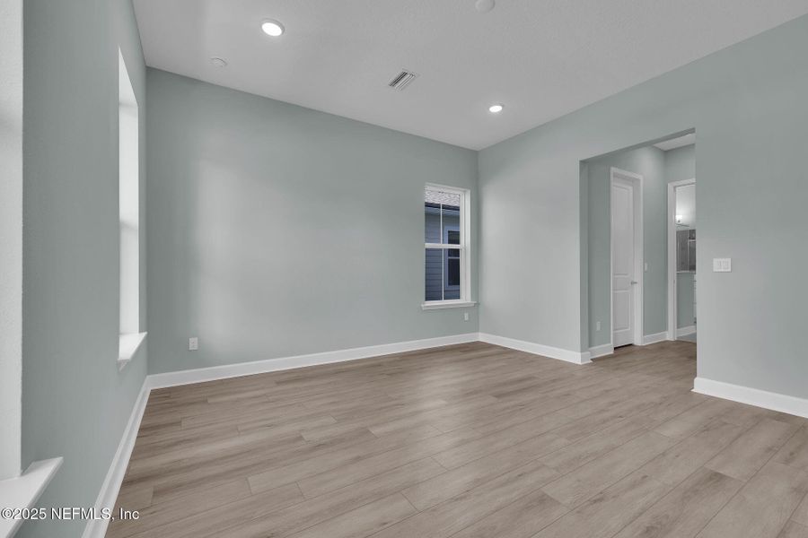 Spacious, unfurnished interior of a new home in Seabrook Village at Seabrook, Nocatee (Image 34). Spacious, unfurnished interior of a new home in Seabrook Village at Seabrook, Nocatee (Image 34).