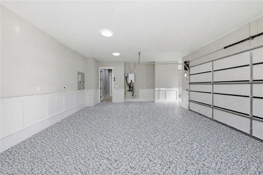 Spacious, unfurnished interior of a new home in , Lawrenceville (Image 76).