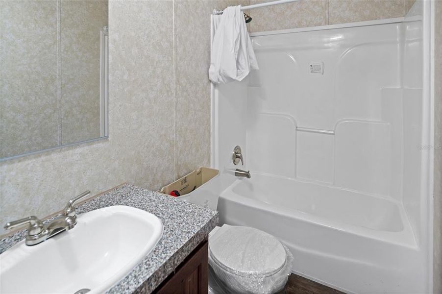 Close-up of interior finishes inside a home in , Okeechobee (Image 10). Close-up of interior finishes inside a home in , Okeechobee (Image 10).