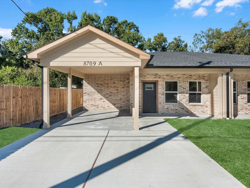 Exterior details and patio area of a home in , Houston (Image 2). Exterior details and patio area of a home in , Houston (Image 2).