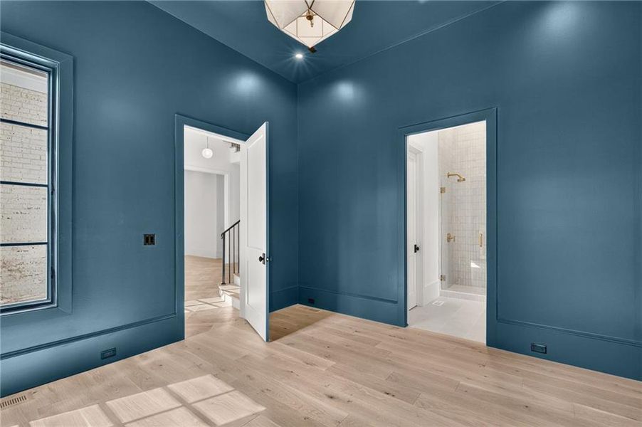 Spacious, unfurnished interior of a new home in , Atlanta (Image 52). Spacious, unfurnished interior of a new home in , Atlanta (Image 52).