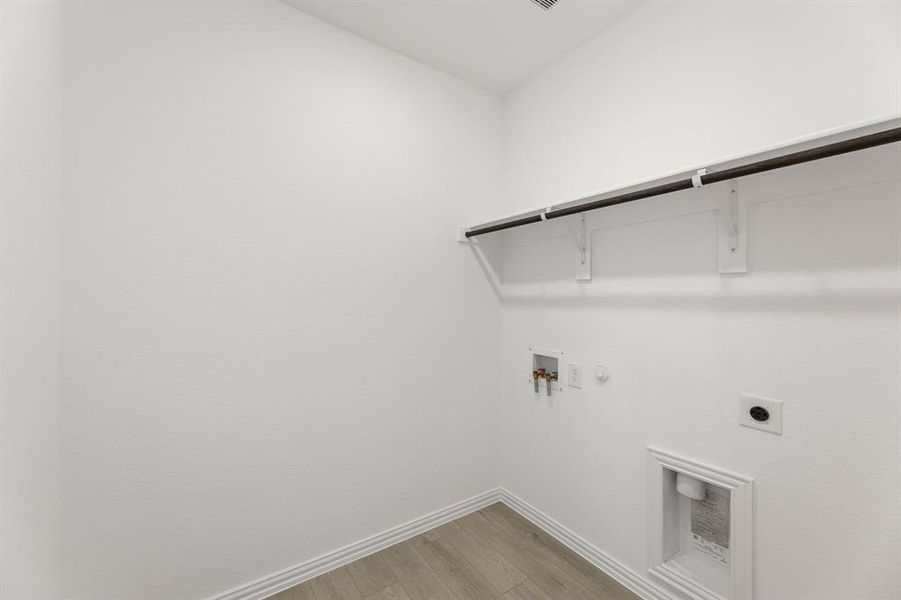 14097 Donahue-Utility-1