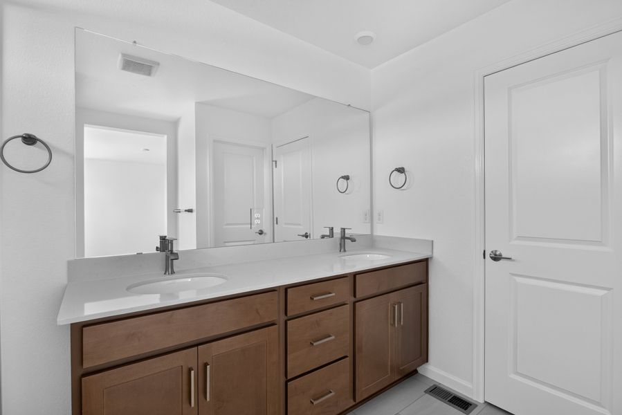 Furnished interior view inside a new home in Sterling Ranch Ascent Village, Littleton (Image 12). Furnished interior view inside a new home in Sterling Ranch Ascent Village, Littleton (Image 12).