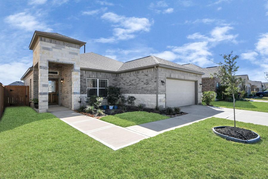 Image 28 of a home in Cypress Green. Image 28 of a home in Cypress Green.