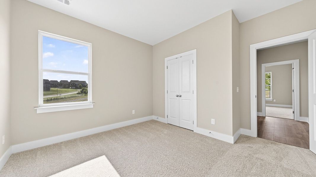 Spacious, unfurnished interior of a new home in McClure Farms, Columbia (Image 48).