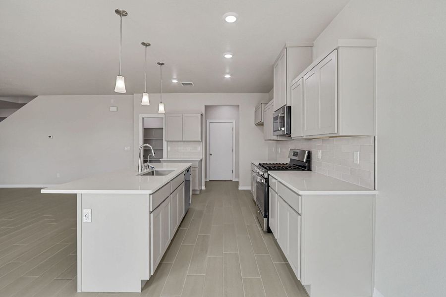 Furnished interior view inside a new home in Emerald Estates, Horizon City (Image 5). Furnished interior view inside a new home in Emerald Estates, Horizon City (Image 5).