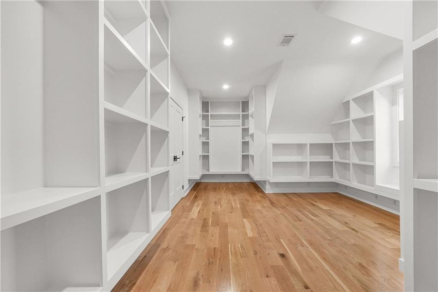 Spacious, unfurnished interior of a new home in , Hoschton (Image 35).