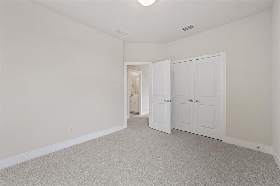 Spacious, unfurnished interior of a new home in Lexington Frisco, Frisco (Image 27).