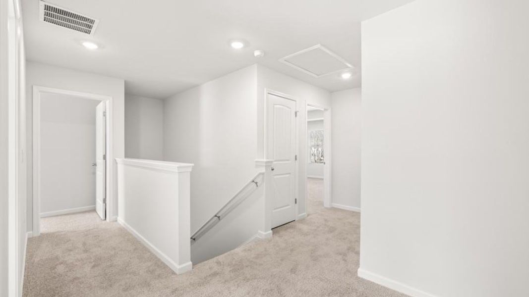 Spacious, unfurnished interior of a new home in Braselton Village, Braselton (Image 15).