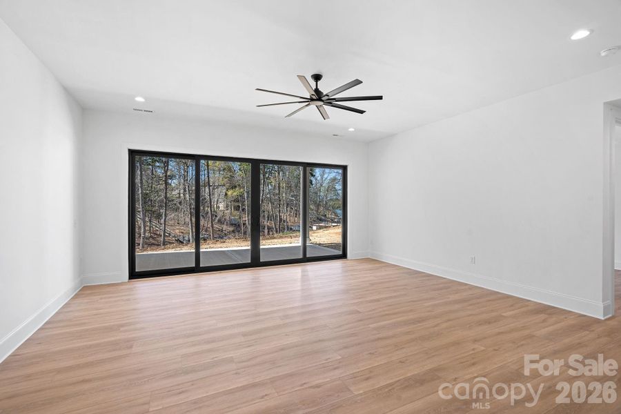 Spacious, unfurnished interior of a new home in , Mooresville (Image 34).