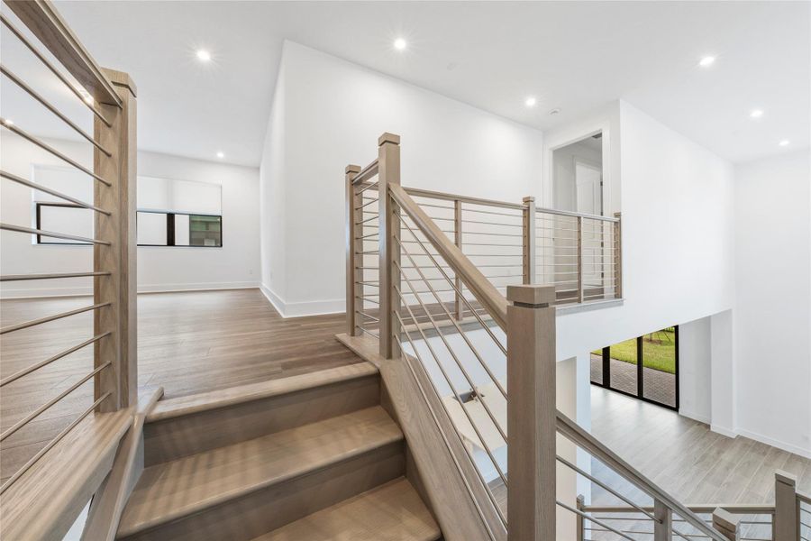 Spacious, unfurnished interior of a new home in , Pembroke Pines (Image 14).