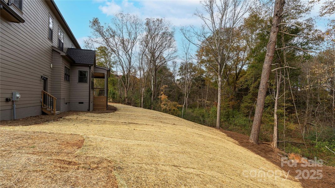 Image 47 of a home in .