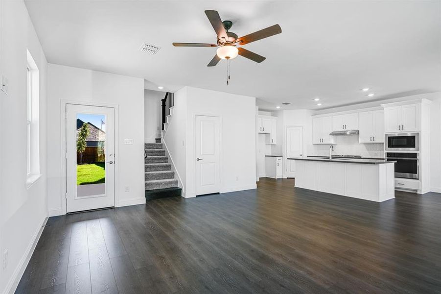 3309 Little Bluestem ~ Ready Now 3309 Little Bluestem ~ Ready Now