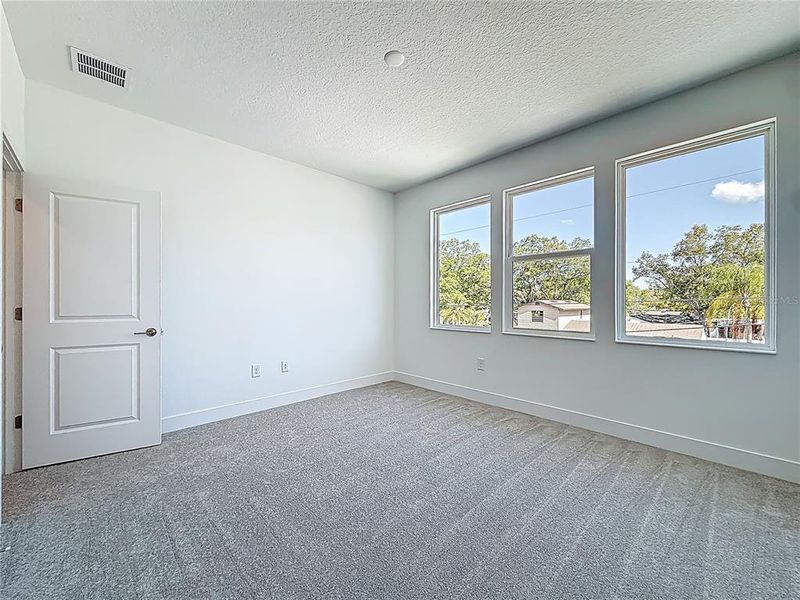 Spacious, unfurnished interior of a new home in , Tampa (Image 77). Spacious, unfurnished interior of a new home in , Tampa (Image 77).
