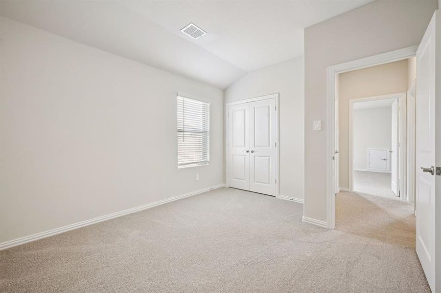 Spacious, unfurnished interior of a new home in Eastridge - Signature Series, McKinney (Image 31).