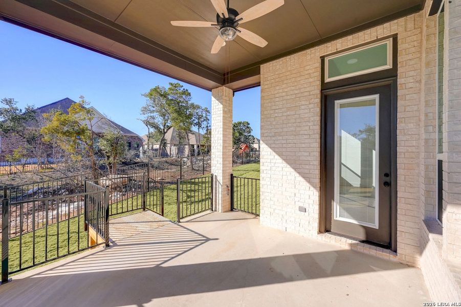 Exterior details and patio area of a home in La Cima, San Marcos (Image 19).
