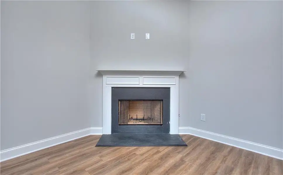 Spacious, unfurnished interior of a new home in , Homer (Image 37).