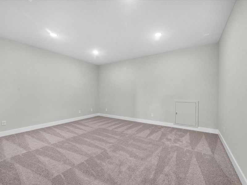 Spacious, unfurnished interior of a new home in The Arbor At Pecan Ridge, Fulshear (Image 15).