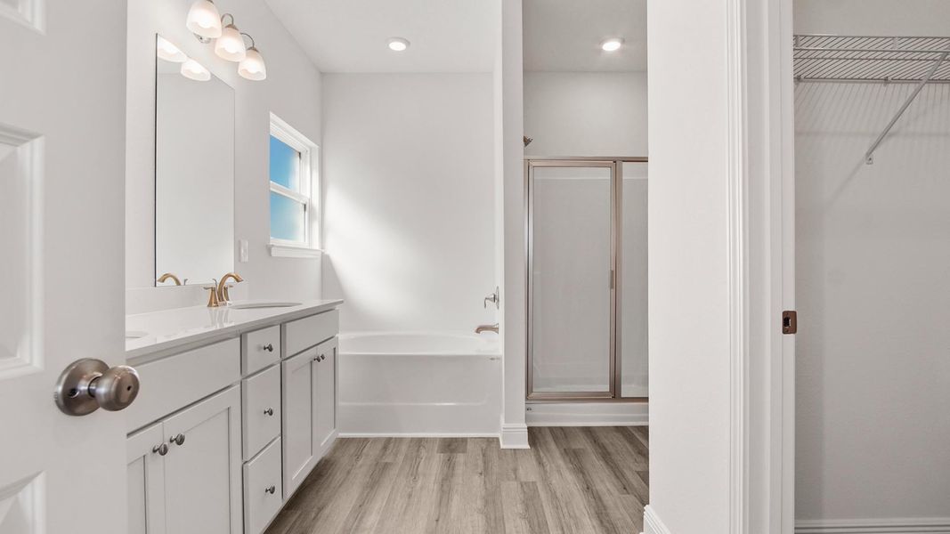 Furnished interior view inside a new home in Owl's Head Farms, Freeport (Image 9).