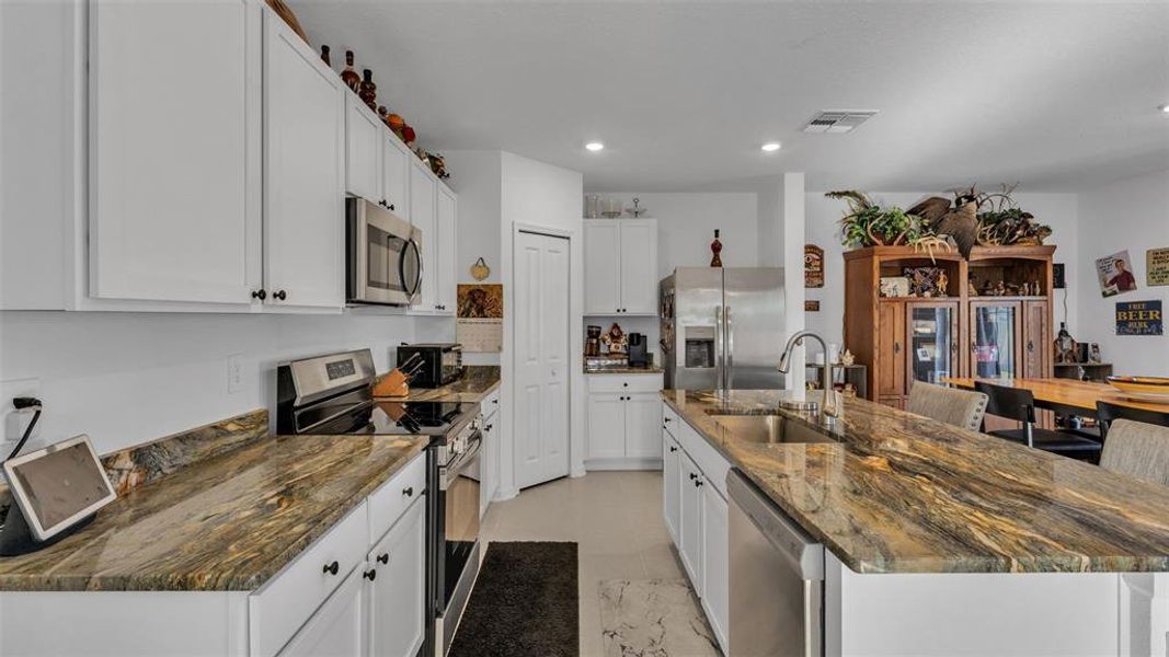 Furnished interior view inside a new home in Peace Creek Reserve, Winter Haven (Image 15).