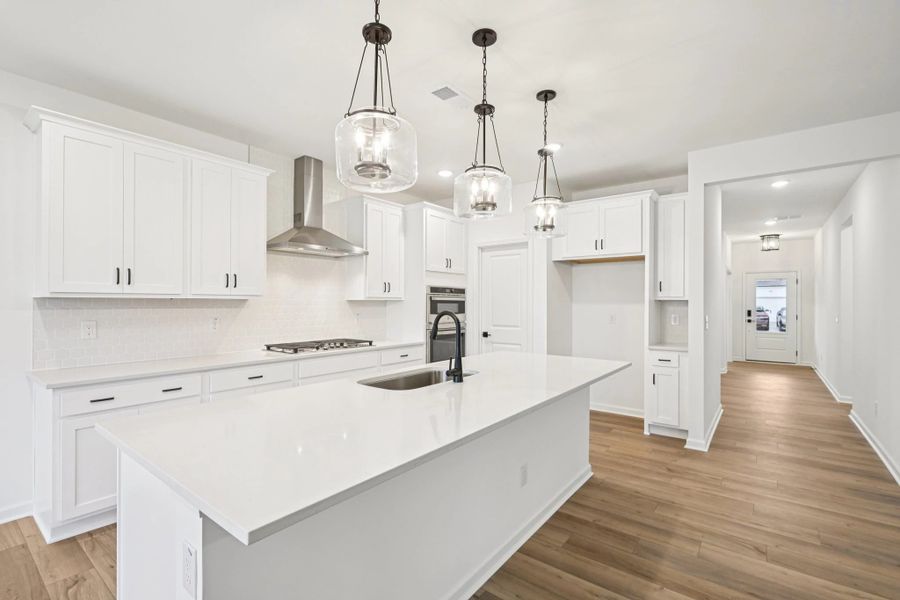 Representative images and renderings are for illustrative purposes. Actual structural options and design finishes of home may vary. Representative images and renderings are for illustrative purposes. Actual structural options and design finishes of home may vary.