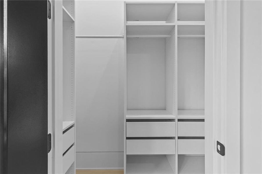 Image 76 of a home in .