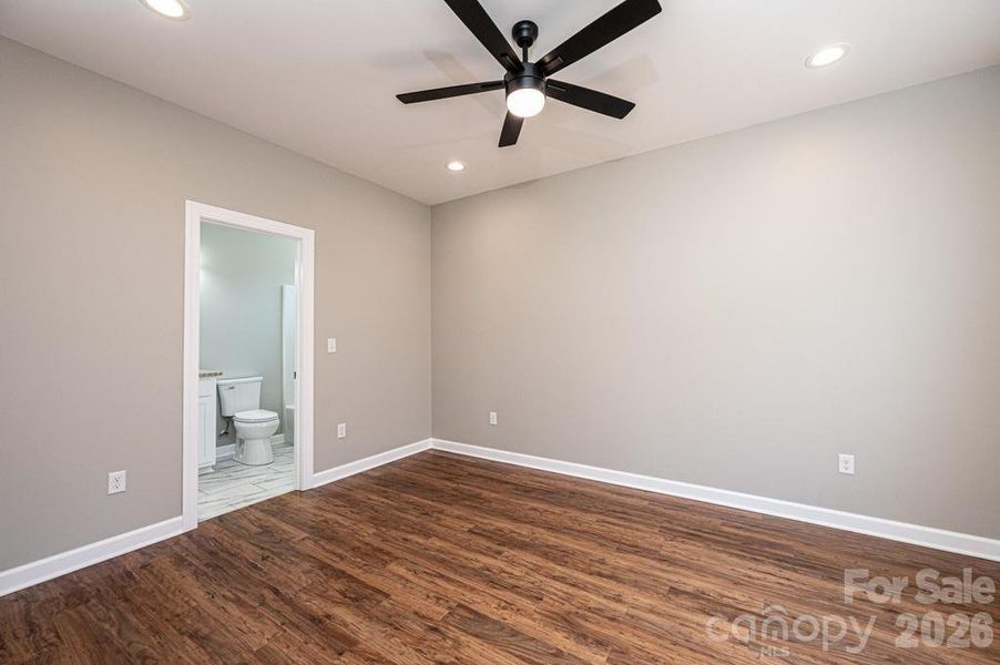 Spacious, unfurnished interior of a new home in , Hickory (Image 13).
