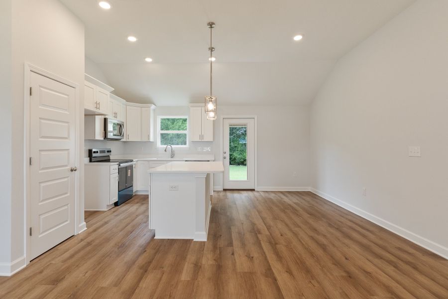 Spacious, unfurnished interior of a new home in Southern Charm, Crestview (Image 26). Spacious, unfurnished interior of a new home in Southern Charm, Crestview (Image 26).