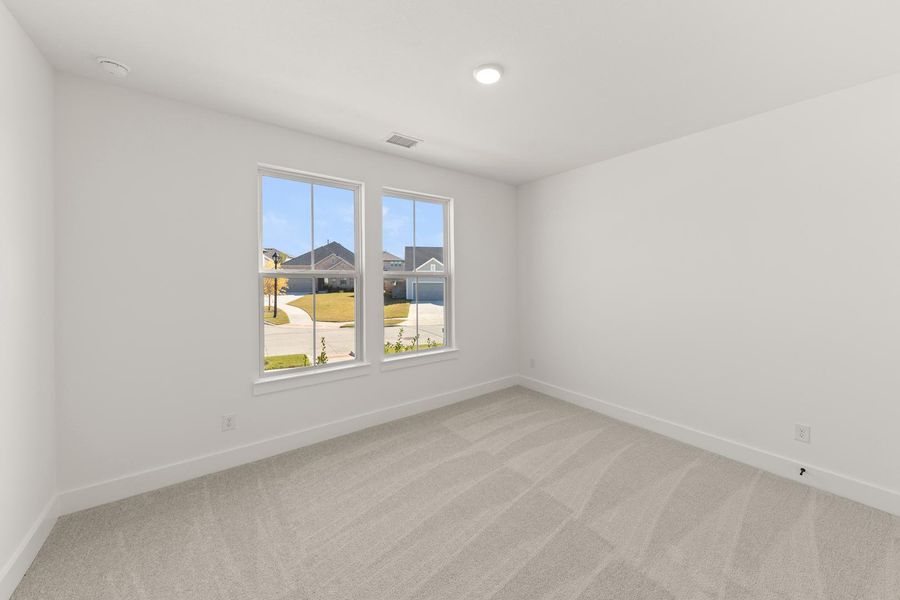 Spacious, unfurnished interior of a new home in Inspiration Collection 60 at Painted Tree, McKinney (Image 24).