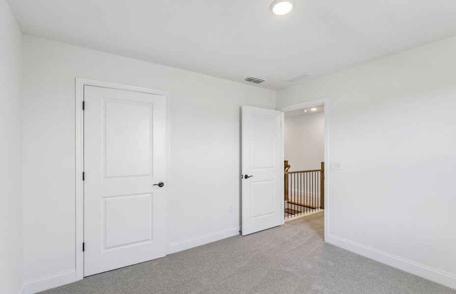 Spacious, unfurnished interior of a new home in Del Webb Southern Harmony, Murfreesboro (Image 44).