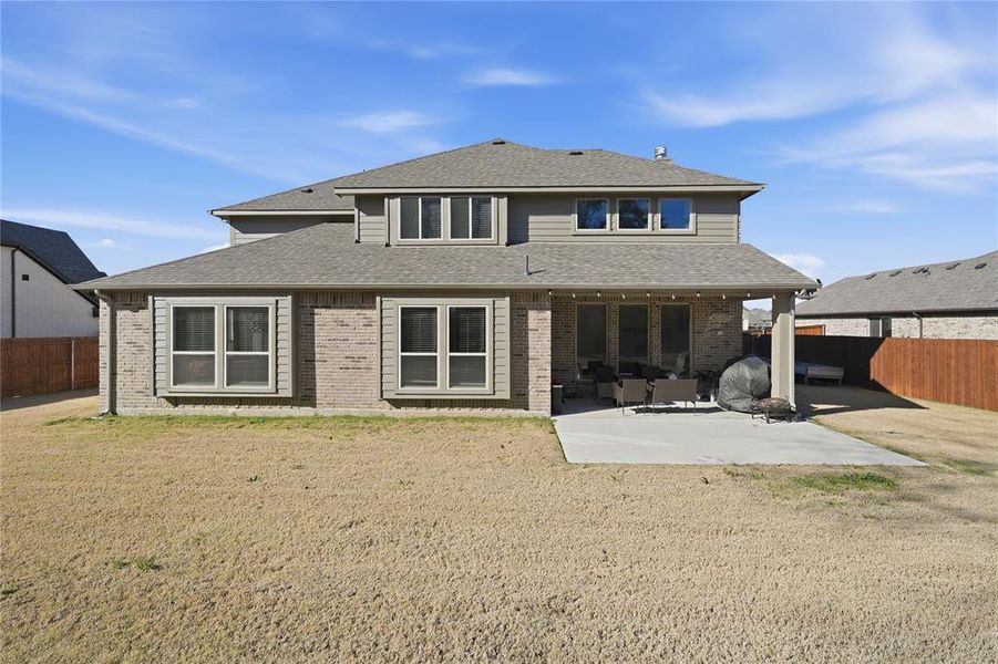 Exterior details and patio area of a home in , Midlothian (Image 3).