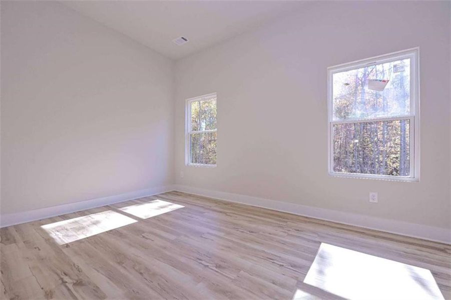 Spacious, unfurnished interior of a new home in , Buchanan (Image 11).