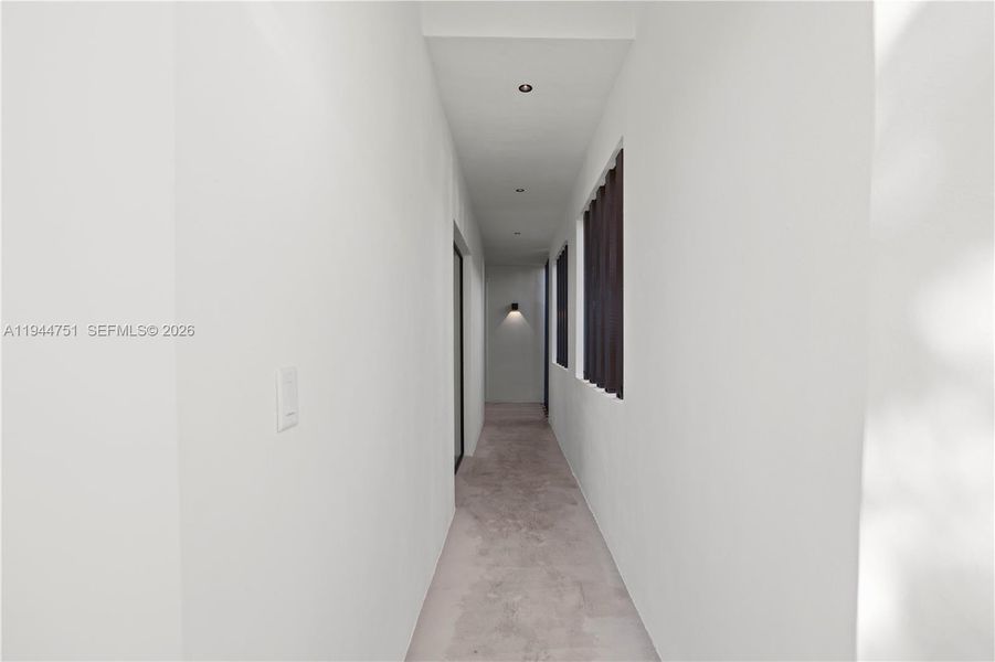 Spacious, unfurnished interior of a new home in , Miami (Image 27).