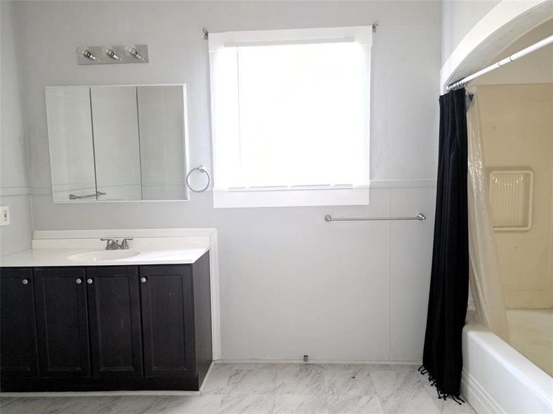 Furnished interior view inside a new home in , Brownwood (Image 5).