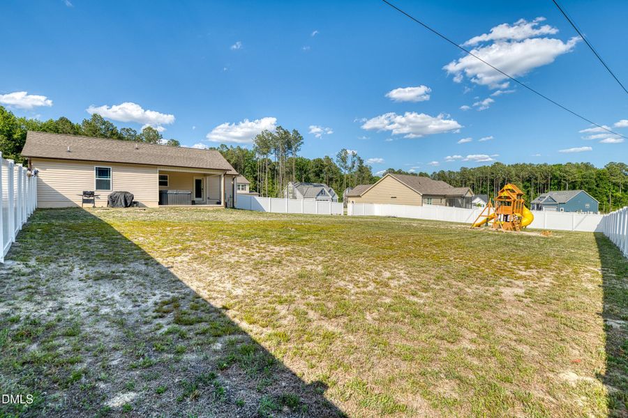 23 -122 wilderness trl, exterior