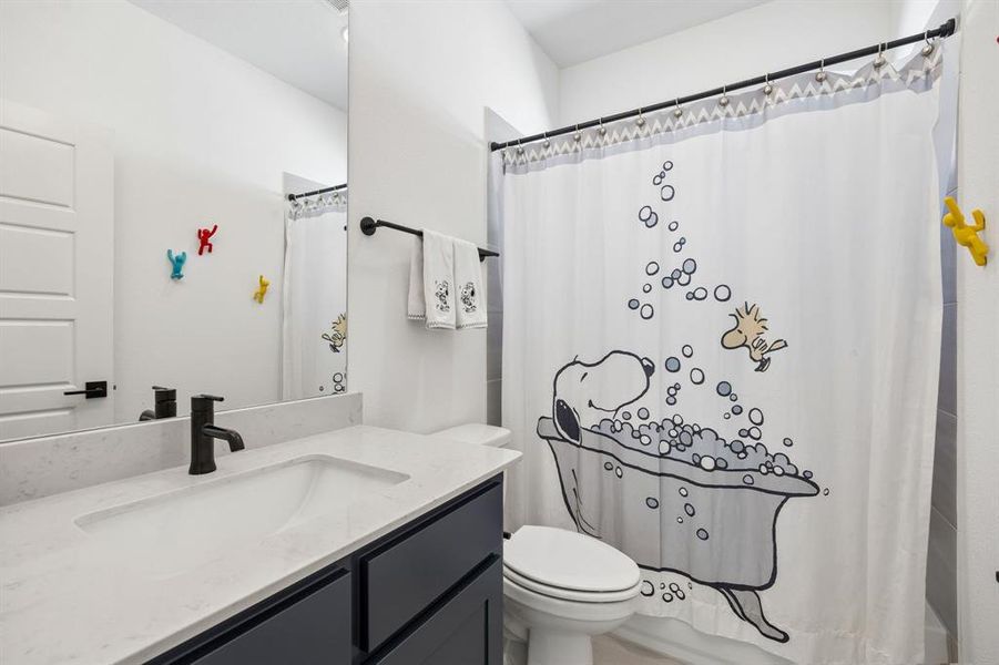 Furnished interior view inside a new home in Fields 50', Frisco (Image 34). Furnished interior view inside a new home in Fields 50', Frisco (Image 34).