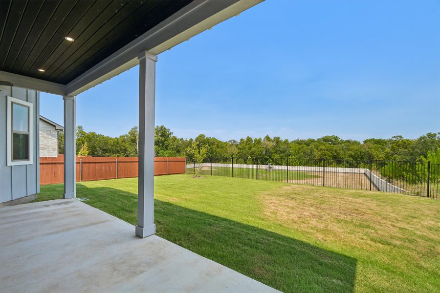 Exterior details and patio area of a home in Sauls Ranch, Round Rock (Image 15).