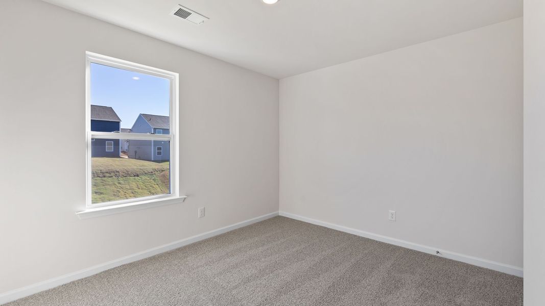 Spacious, unfurnished interior of a new home in Sage Grove, Lyman (Image 24).